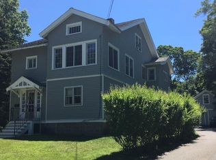 98 Fearing St, Amherst, MA 01002