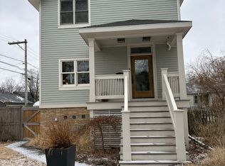 1502 Florence Ave, Evanston, IL 60201