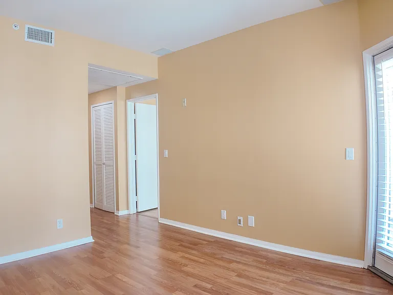 655 Columbia St #313 — Photo 11