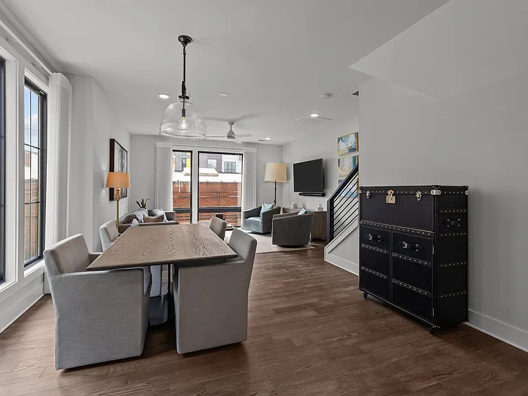 1207 Minter Pl — Photo 21