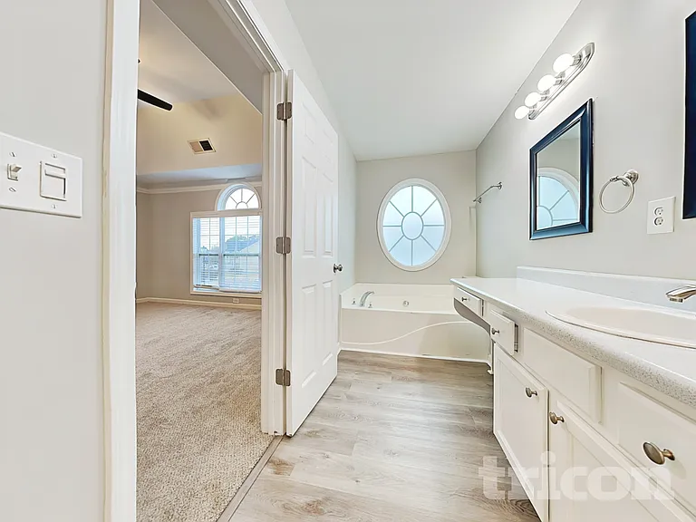 54 Freedom Dr NE — Photo 8