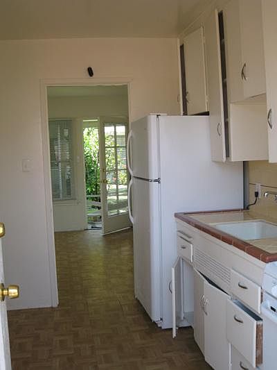 2nd image of 3555 Motor Ave