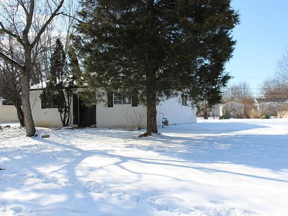 2nd image of 3103 Bluefield Dr