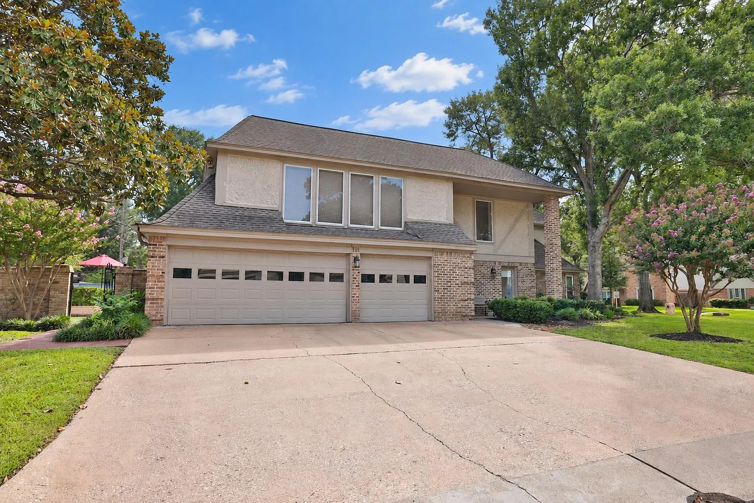 4 bed, 5.0 bath, 3971 sqft, $3,750 — Photo 4