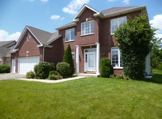 511 Heartland Dr, Yorkville, IL 60560