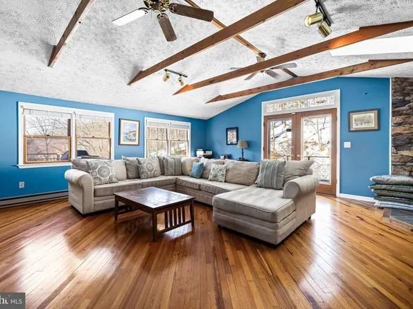 426 Bentley Rd, Parkton, MD 21120