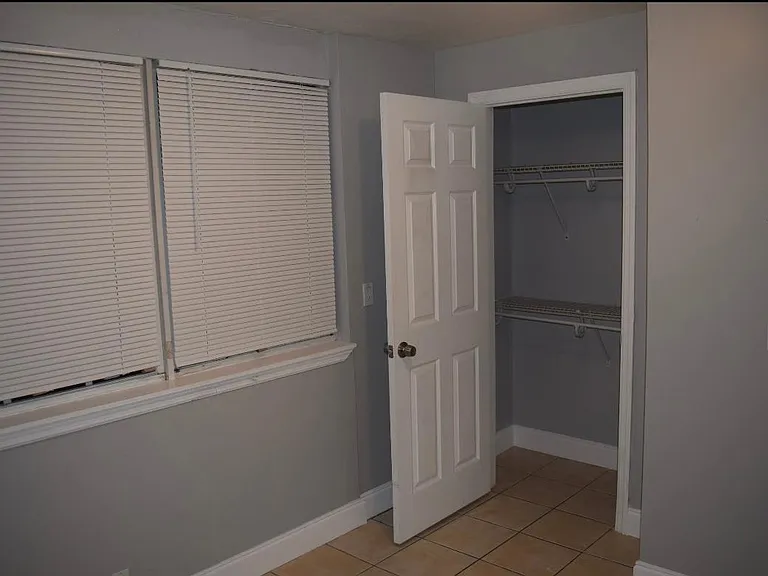 301 SW 8th St #1 — Photo 24