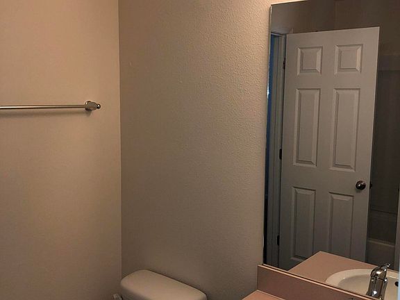 4th image of 57 Scotch Pebble Dr