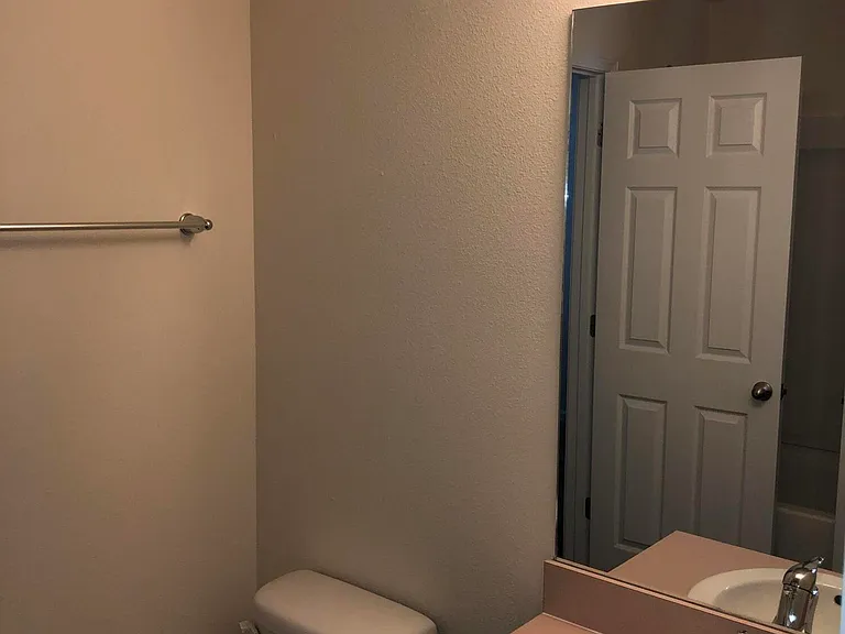 57 Scotch Pebble Dr — Photo 4