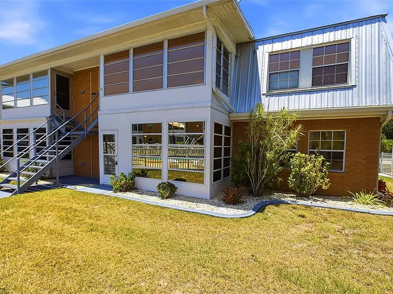 22333 Edgewater Dr #C2 — Photo 38