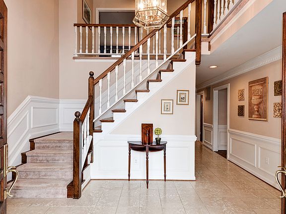 Two Storey Enrtrance