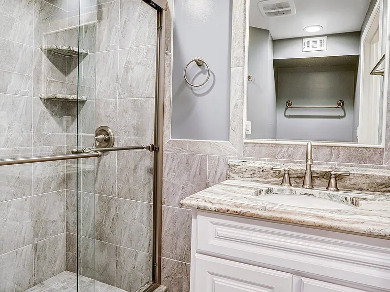14508 Four Chimney Dr — Photo 32