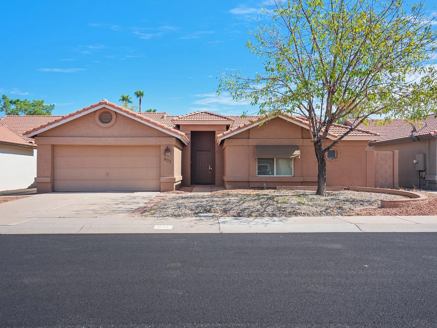 3 bed, 1750 sqft, $3,000 — Photo 2