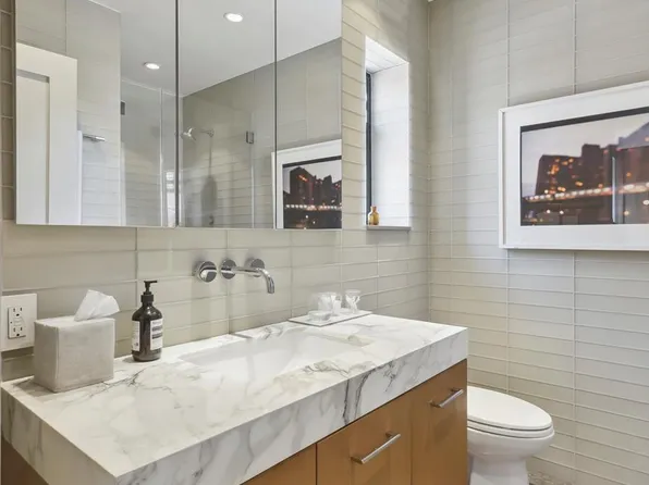 465 West 23rd Street image 11 of 28