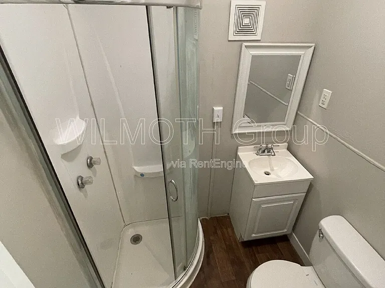4212 E Washington St — Photo 11