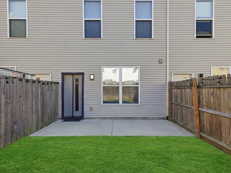 1113 Lemon St #TOWNHOUSE — Photo 22