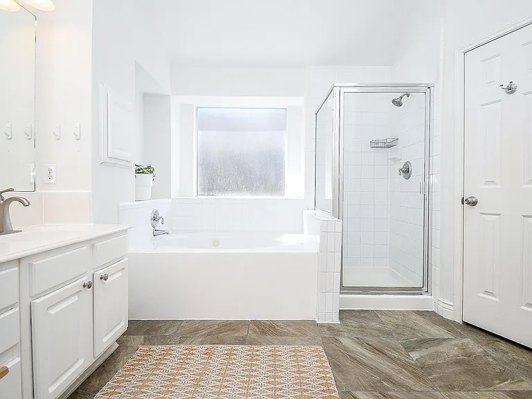 7219 Colony Bend Ln — Photo 21