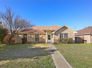 201 Meadow Ln, Denton, TX 76207
