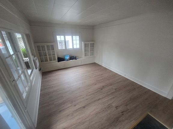 3rd image of 1401-1407 E Main St #76ccafc4d