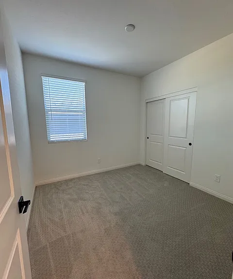 Bedroom 4 - modern ceiling fan w/light installed