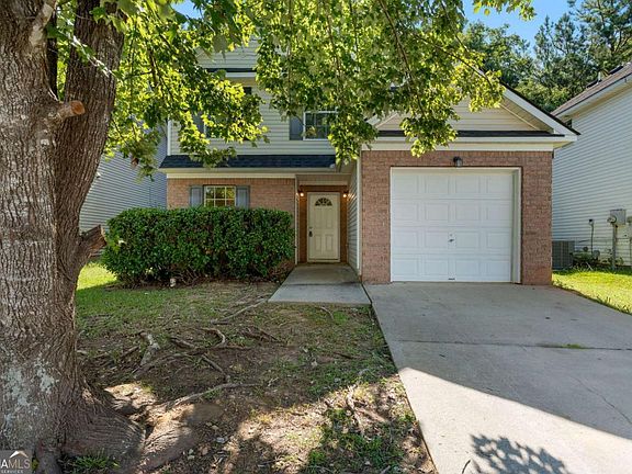 3rd image of 2433 Wood Bend Ln