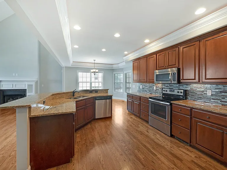 7950 Chianti Way — Photo 17