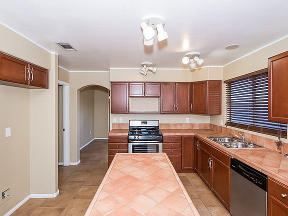 2nd image of 4751 Possum Berry Ln