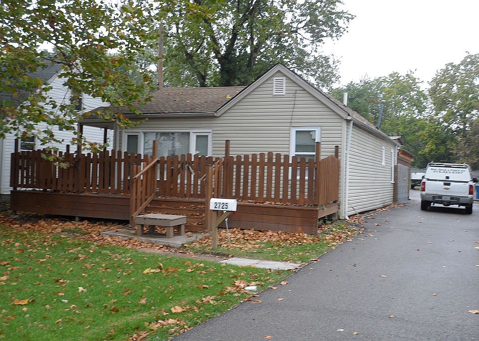1st image of 2725 Osgood Ave