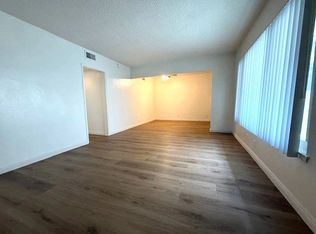 704 Walnut St APT 4, Inglewood, CA 90301