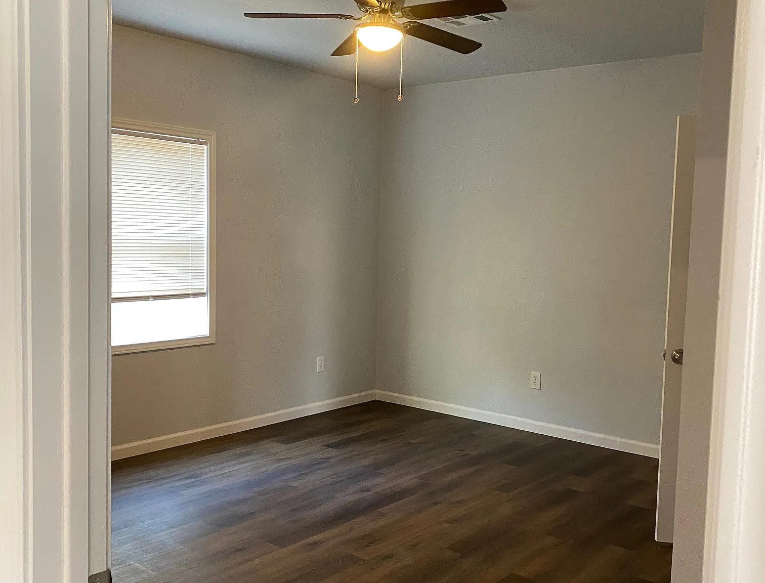 4715 Kansas Street - 3 — Photo 4