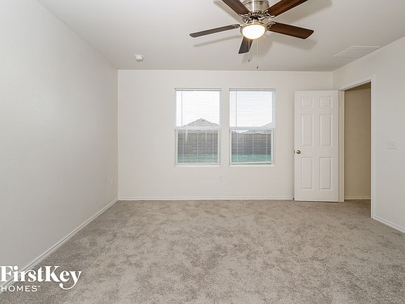 4th image of 1409 Vernon Dr