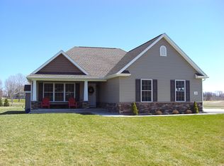 1260 Lakeshore Ter, Appleton, NY