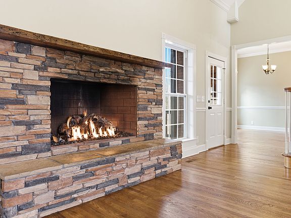 15th image of this home