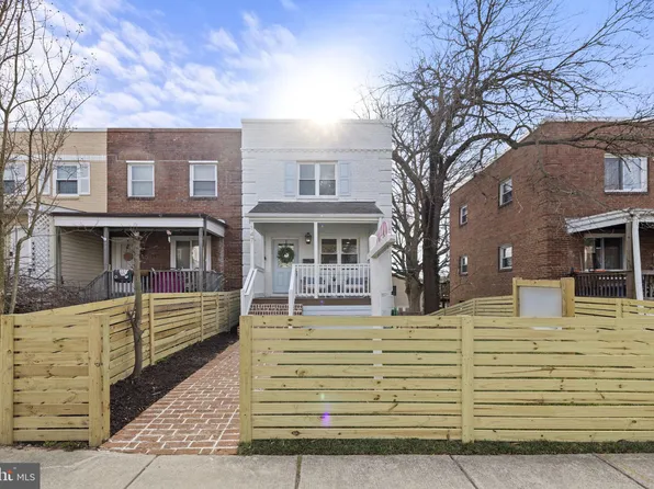 147 Wesmond Dr, Alexandria, VA 22305