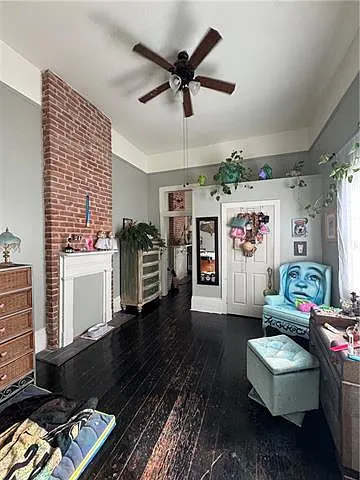 2 bed, 1.0 bath, 1000 sqft, $1,350 — Photo 3