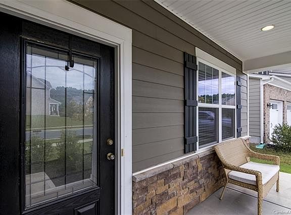 5th image of 122 Cherry Bark Dr