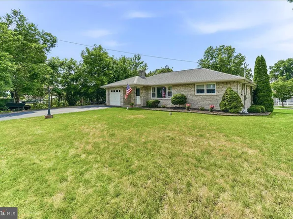 67 1st Ave, Pottstown, PA 19464