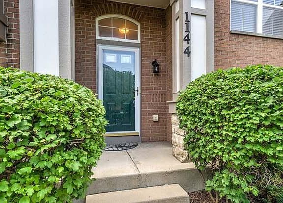 5th image of 1144 N Claremont Dr