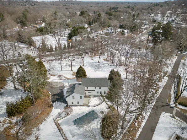 255 Hillside Road, Fairfield, CT 06824