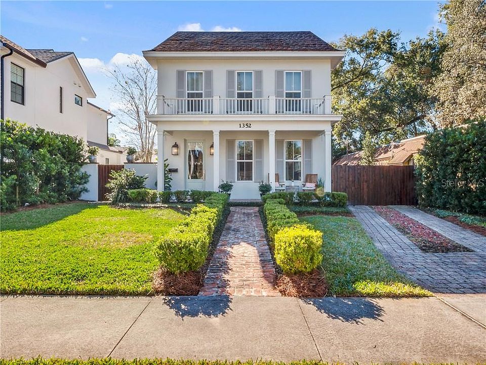 1st image of 1352 Palm Ave
