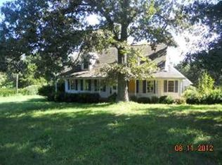 798 Ranch Rd, Vine Grove, KY 40175