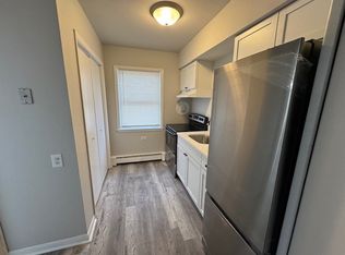 4014 W 103rd St, Oak Lawn, IL 60453