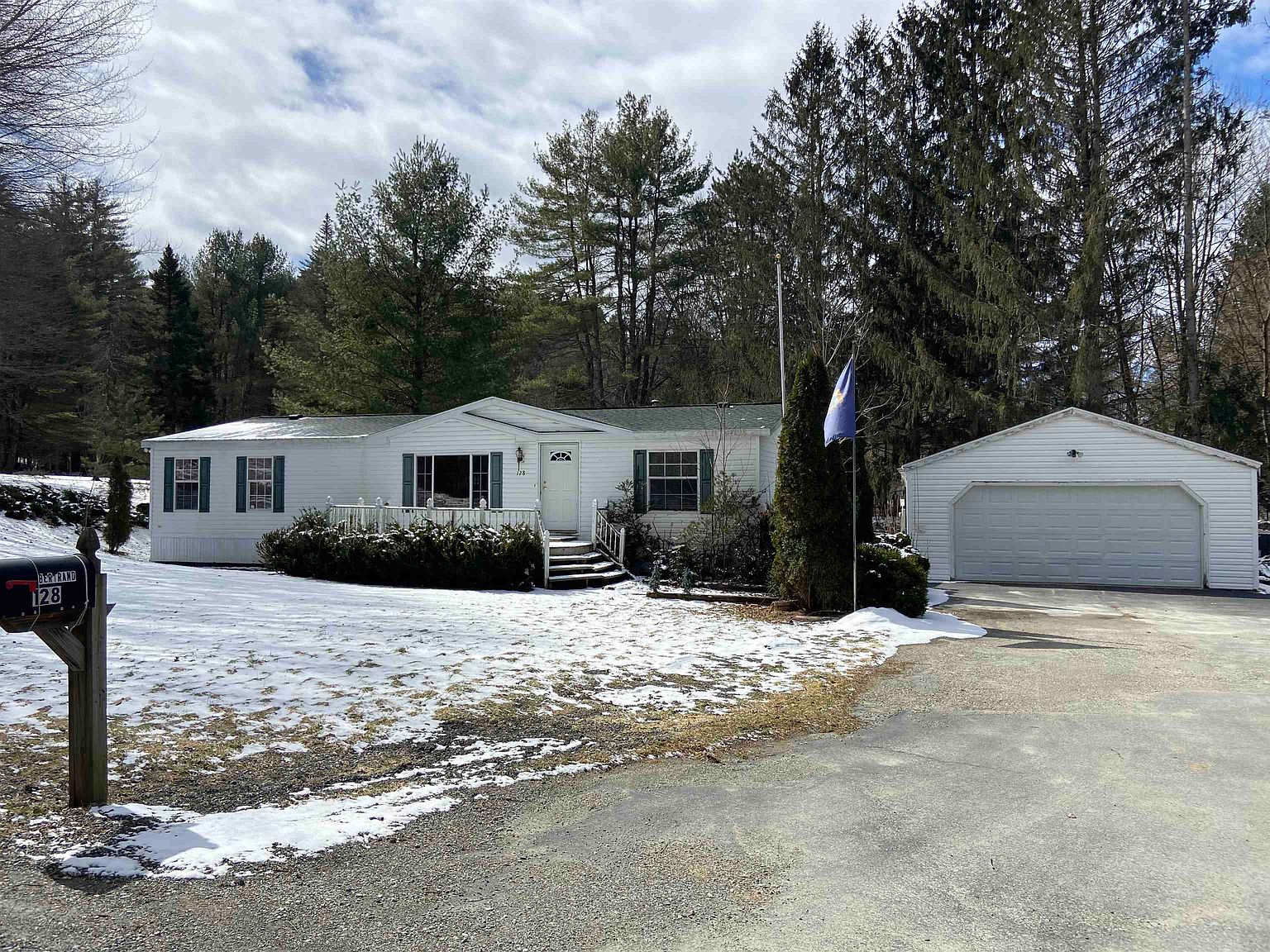 128 Crystal Meadows, Bomoseen, VT 05732 Zillow