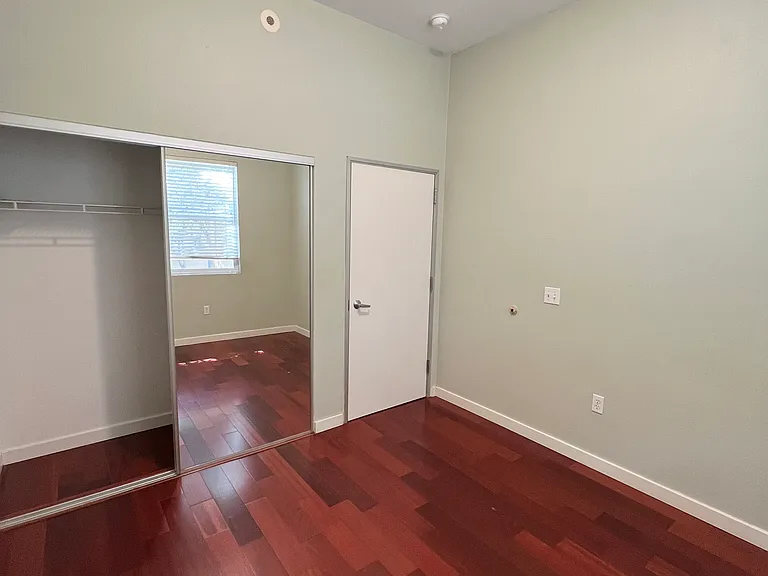 323 E Dayman St #1 — Photo 9