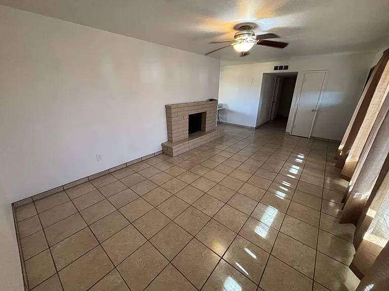 833 S Palm Ave — Photo 5