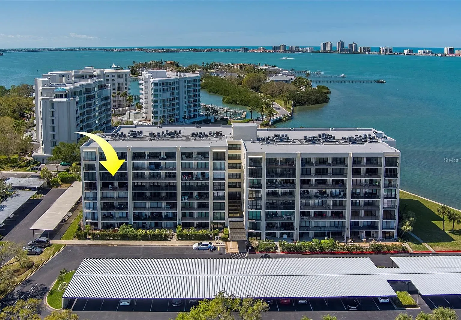 Waterfront 2 bed 2 bath condo — Photo 4