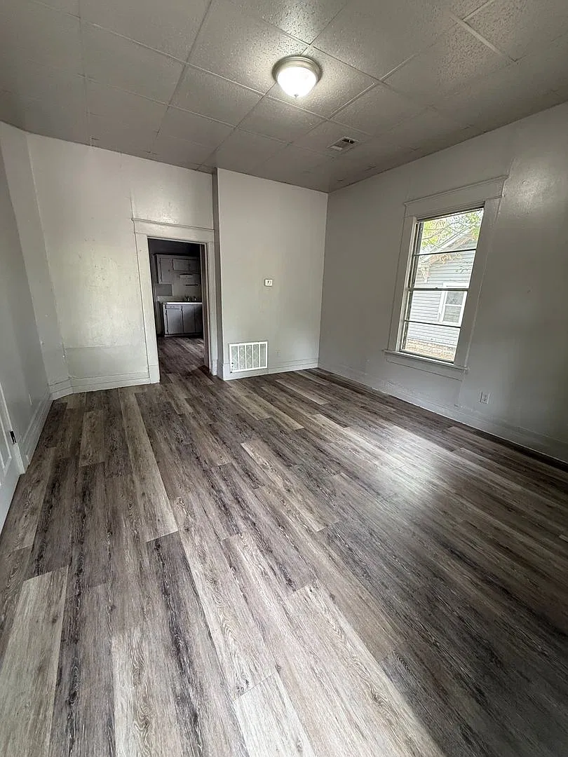 2301 N. 29th Street — Photo 2