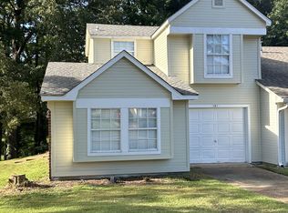 101 Glen Hollow Dr, Clinton, MS 39056