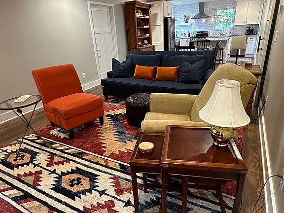 5th image of 403 Alexander Cir SE #100