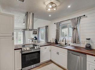 17006 Barcelona Dr, Friendswood, TX 77546